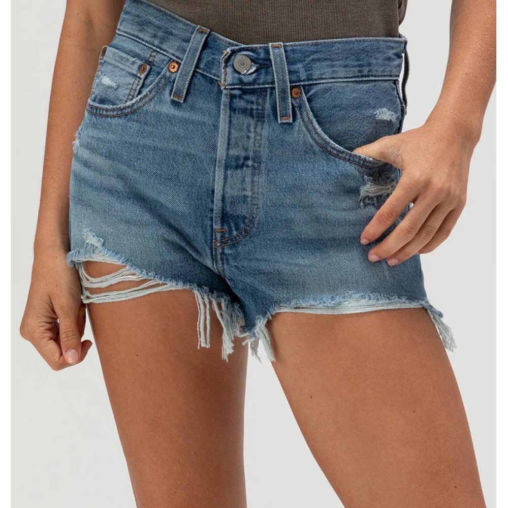 LEVI'S 501 Original Fit High Rise Womens Denim cut off Shorts